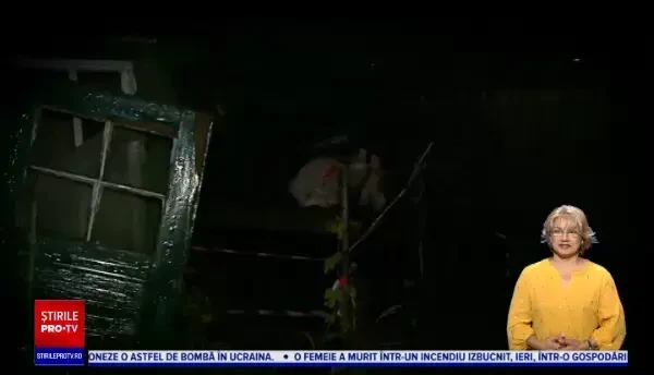 Se apropie Halloween-ul. Iubitorii acestei sărbători au început deja decorarea caselor