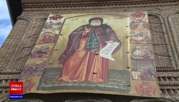 Zeci de mii de credincioși s-au închinat la moaștele Sfântului Dimitrie cel Nou. „Vin cu liniște, gânduri bune”