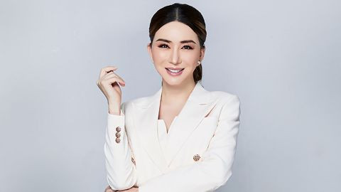 O milionară transgen a cumpărat concursul de frumuseţe Miss Univers