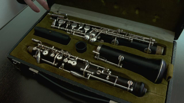 Un instrument extrem de scump furat în urmă cu un an, găsit de poliţişti pe un site de anunţuri la doar 600 de lei