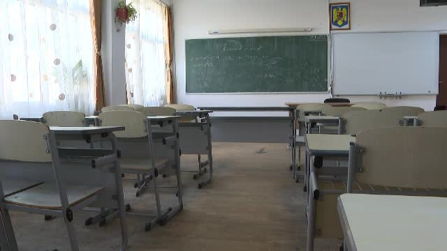 Un profesor din Gorj este anchetat de polițiști după ce ar fi agresat sexual o elevă cu care făcea meditații