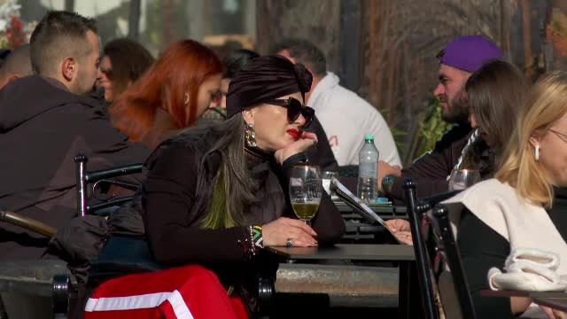 Vremea bună a trimis turiștii la munte. Șocul oamenilor când au deschis meniurile restaurantelor