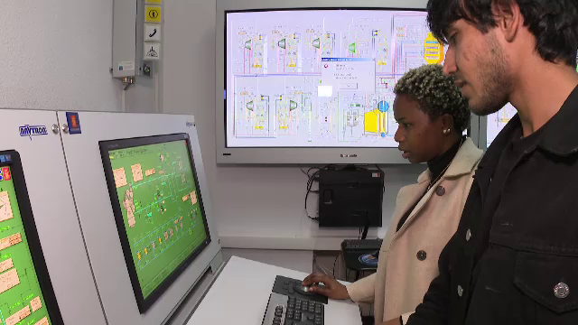 Universitatea din România la care sute de studenții străini plătesc mii de euro ca să studieze