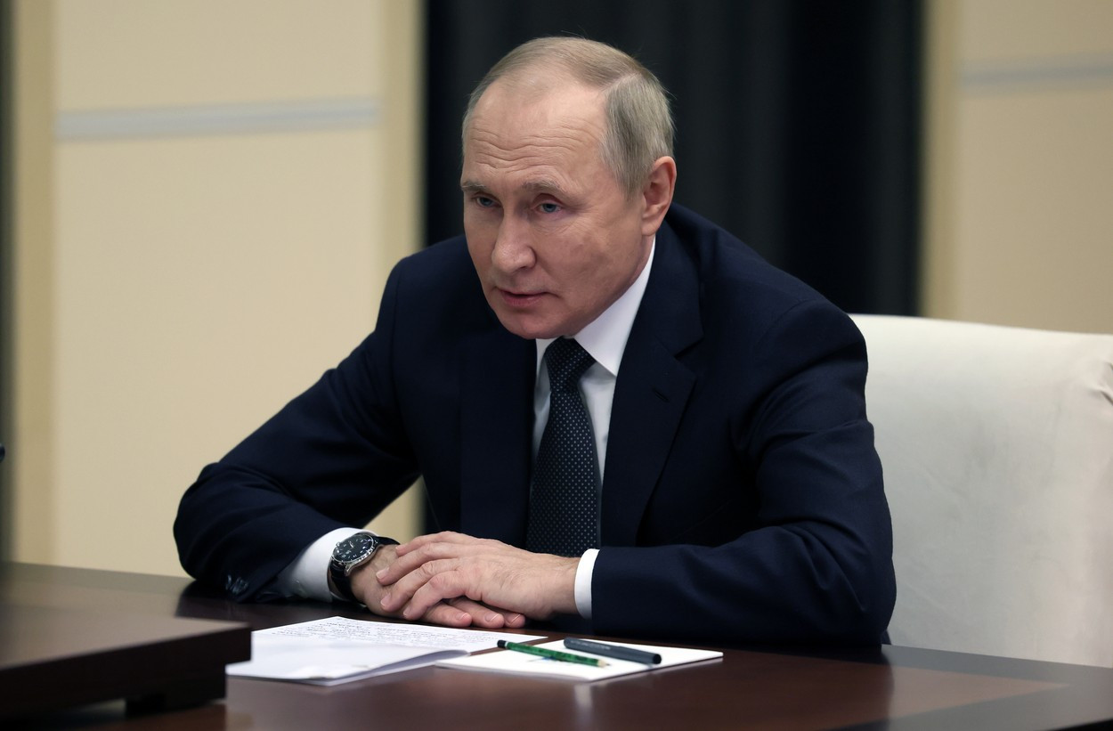 Rusia anunţă încheierea mobilizării celor 300.000 de rezervişti. Putin: „Mulţumesc pentru această loialitate faţă de datorie”