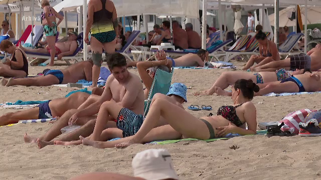 Românii își rezervă încă de acum vacanțele pentru vara 2023. Care este motivul