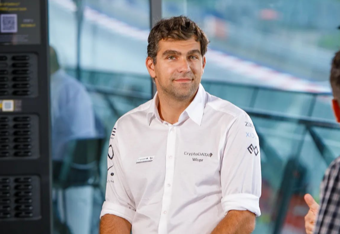 Cine este românul invitat la petrecerea lui Elon Musk de la Bran, alături de multi-miliardari și vedete Hollywood