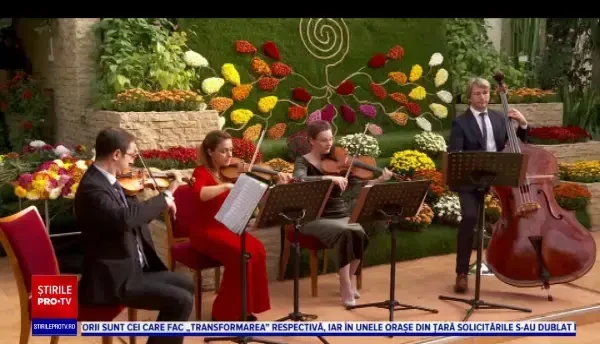 Mii de oameni s-au adunat la Iași pentru a admira o expoziție de flori, fructe și semințe