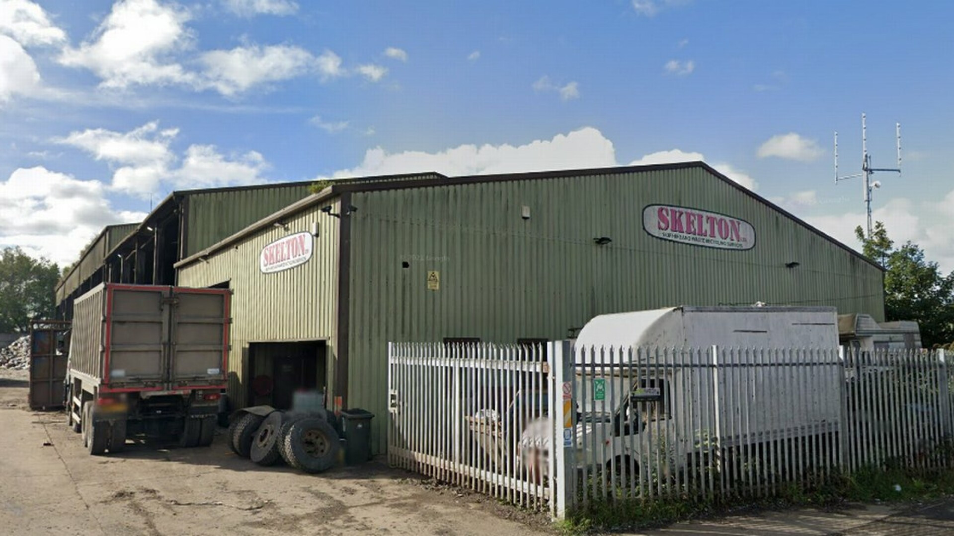 Rămășițele unei persoane au fost găsite la un centru de reciclare. „Este înfricoșător”