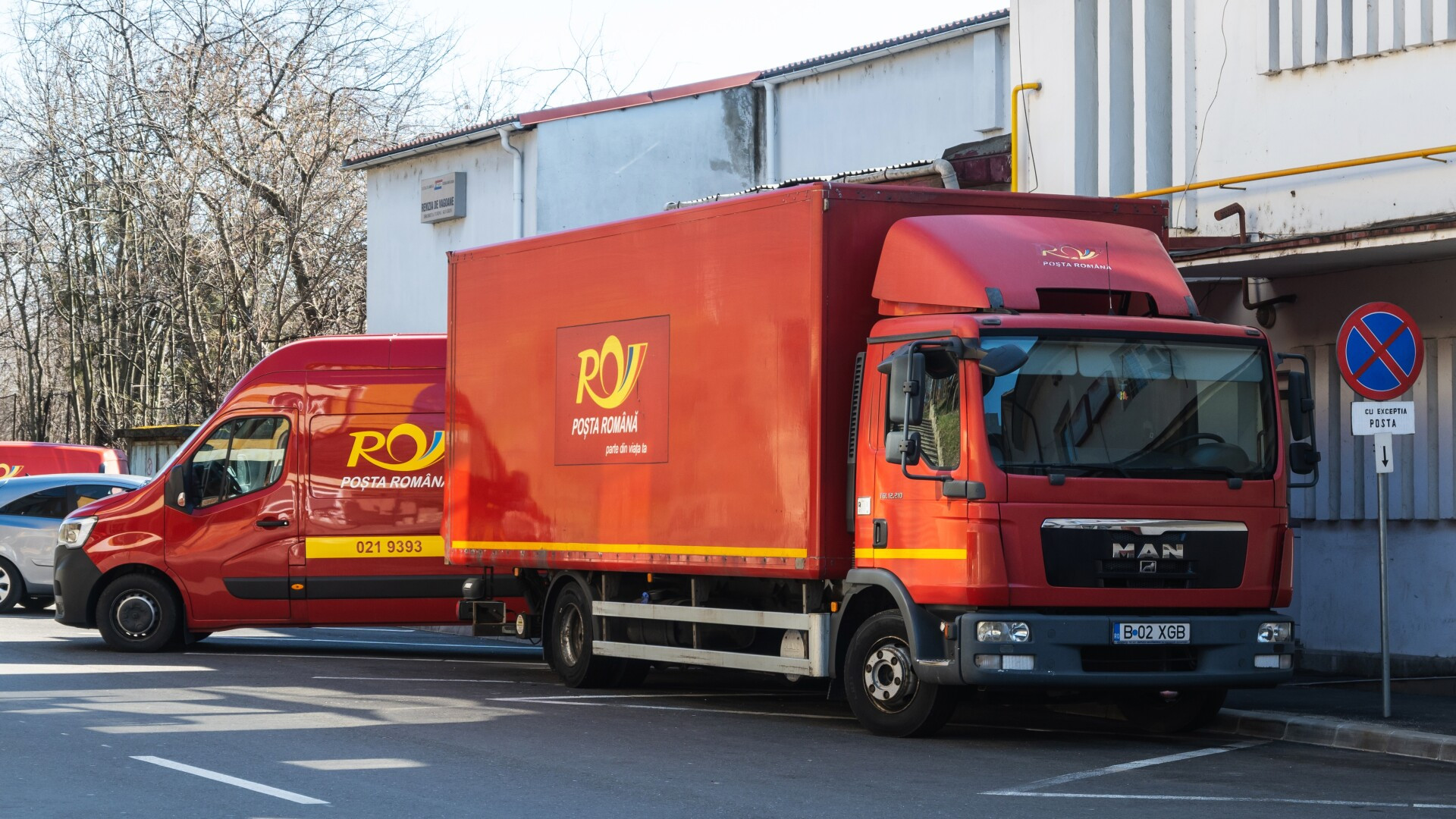 Jaf la Poșta Română. Un sac cu peste 56.000 de euro a fost furat dintr-o mașină a instituției