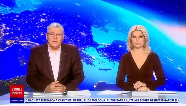 Mașină de poliție, cuprinsă de flăcări în mers. Autospeciala tocmai fusese la reparații