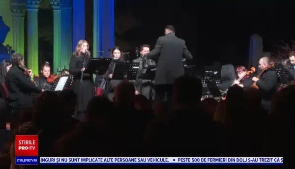 Sărbătoarea Luminației, celebrată cu un concert în Cluj-Napoca. Oamenii au adus flori pentru a-i comemora pe cei decedați