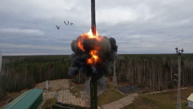 Ucrainenii se pregătesc de un asalt asupra Hersonului, în timp ce rușii extind operațiunile de evacuare