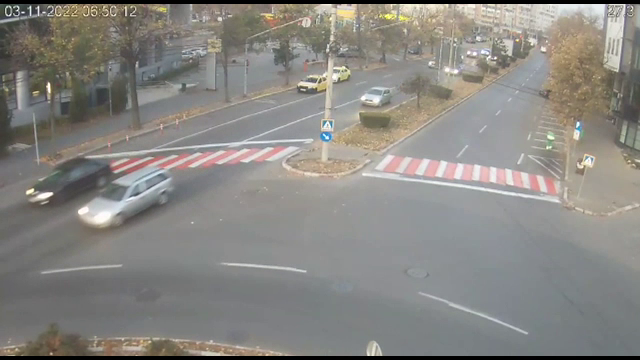 Imaginile surprinse de camerele de supraveghere în timpul cutremurului puternic de joi. VIDEO