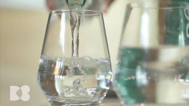 Ce se întâmplă dacă nu bem suficientă apă. Cantitatea pe care trebuie să o consume orice persoană