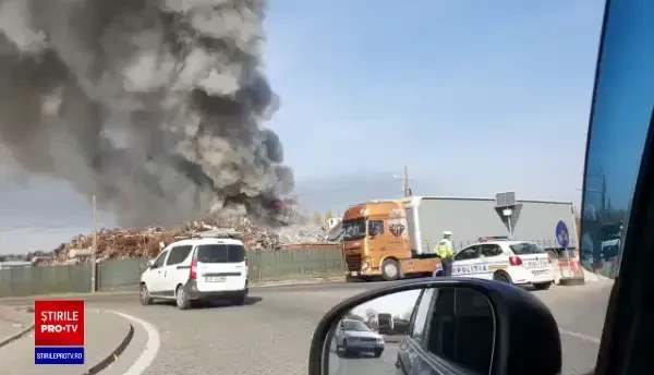 Incendiu puternic în Chitila
