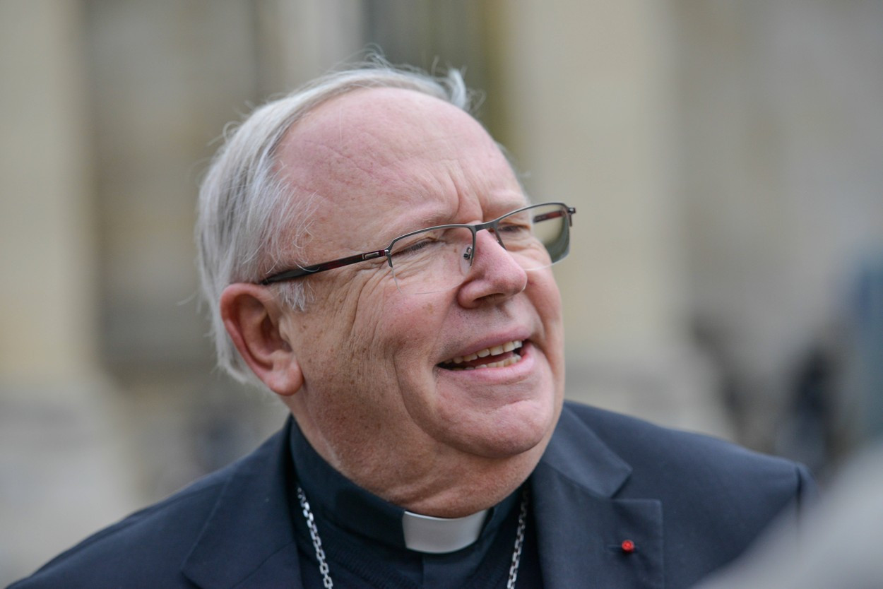 Cardinalul francez Jean-Pierre Ricard a mărturisit că a abuzat o fată de 14 ani