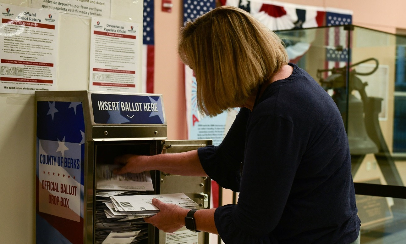 Alegeri în SUA. S-au deschis primele secţii de vot. De ce merg americanii la urne