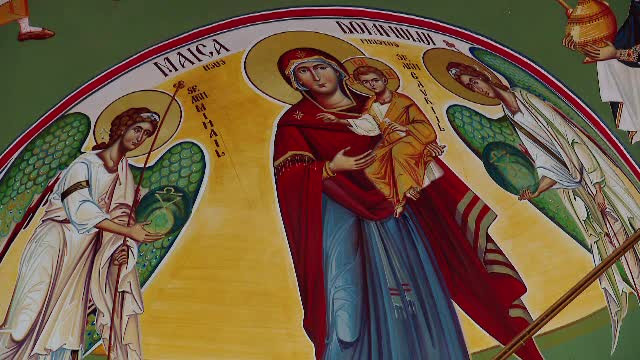 Sfinții Mihail și Gavriil 2023. De ce e bine să aprinzi o lumânare astăzi. Tradiții și superstiții