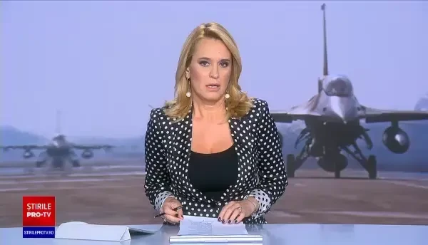 Avertisment: Avioanele de luptă F-16 Fighting Falcon ale Forțelor Aeriene Române execută zboruri la înălțimi mici