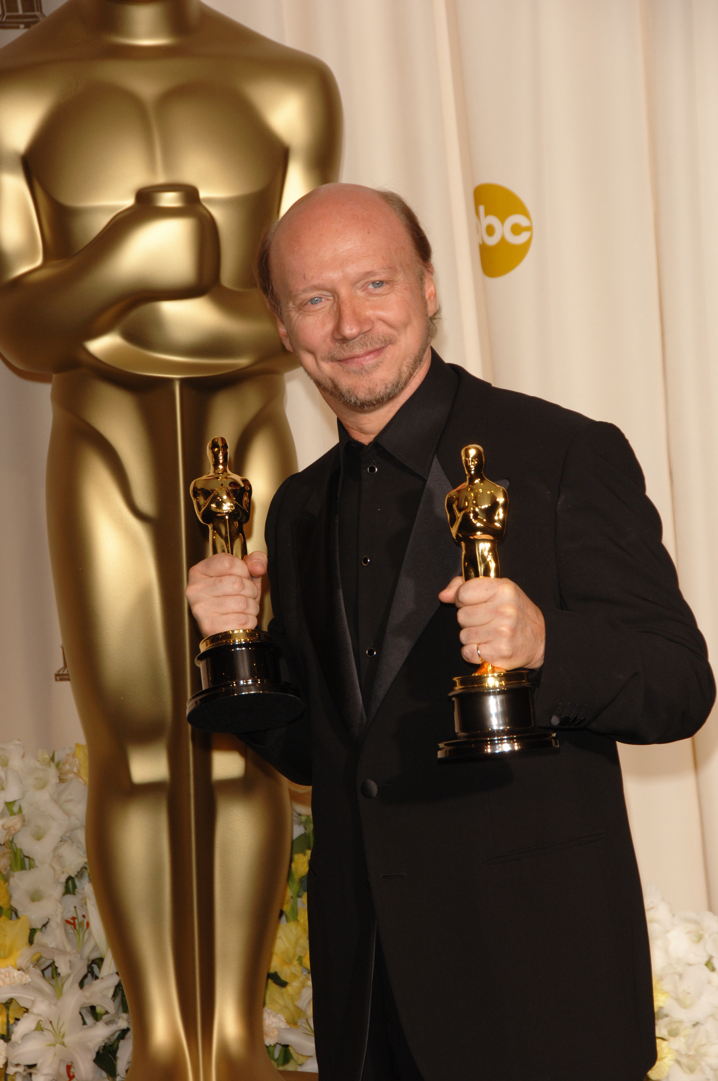 Regizorul Paul Haggis, laureat cu Oscar, a fost găsit vinovat de viol și va plăti victimei sale 7,5 milioane de dolari
