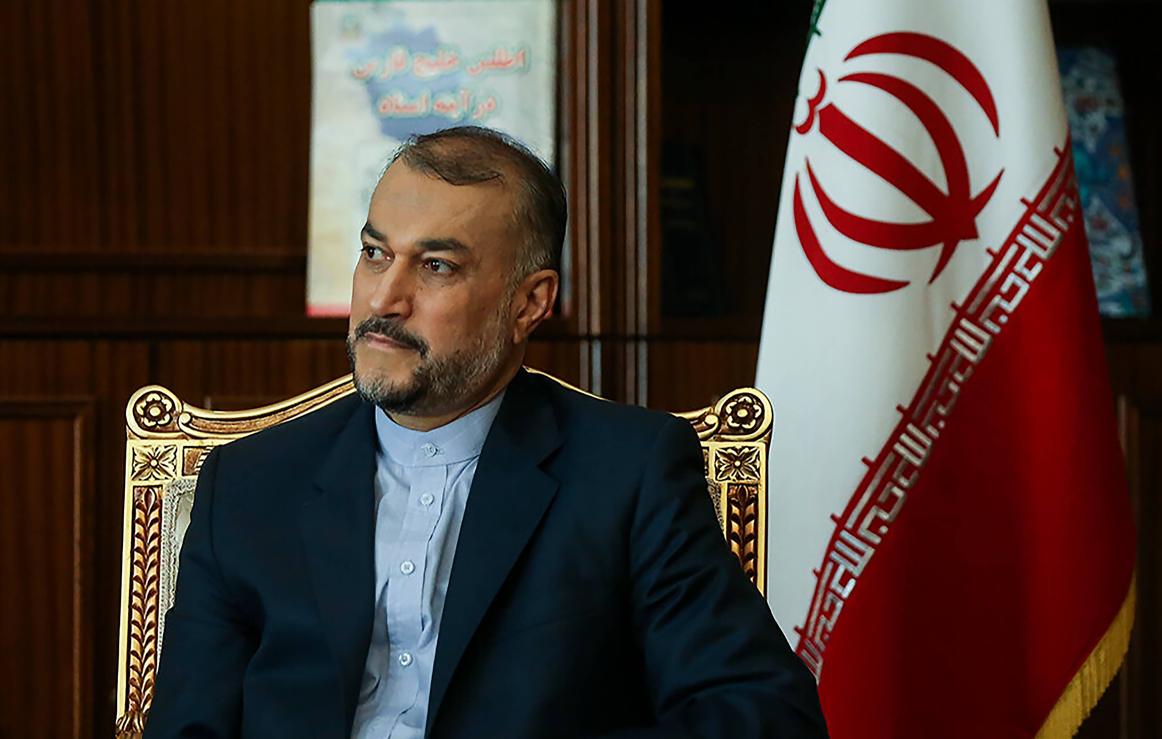 Iranul acuză Occidentul că promovează violenţa şi că îi învaţă pe iranieni să fabrice arme