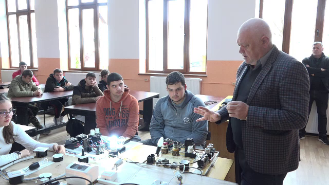 Investitorii străini readuc la viață comunități din România.Nemții, italienii sau austriecii au dezvoltat fabrici moderne