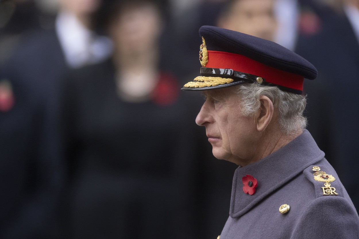 Regele Charles al III-lea a împlinit 74 de ani. Parcursul de la prinț la monarh GALERIE FOTO