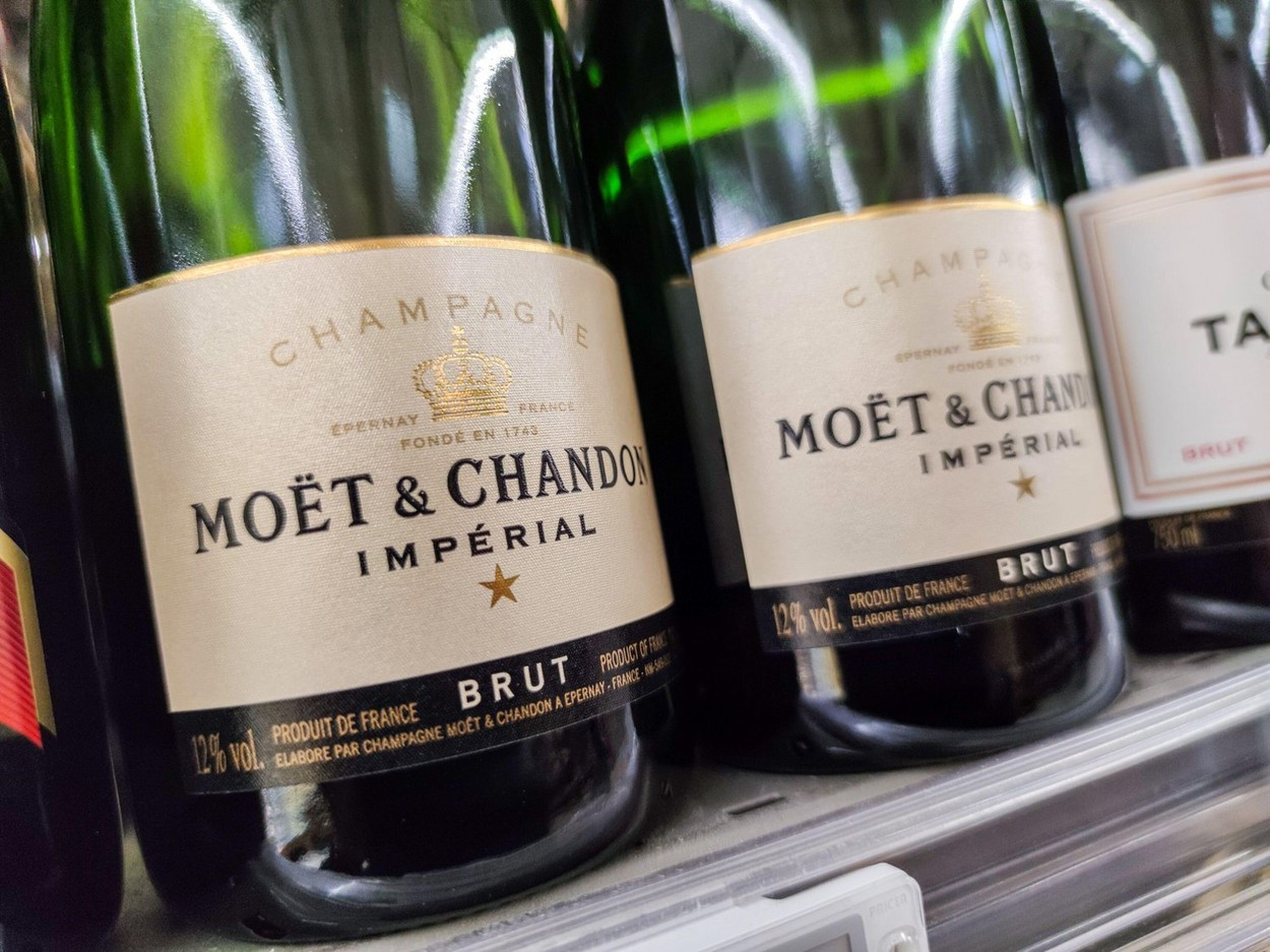 Moet Hennessy rămâne fără şampanie în contextul exploziei cererii