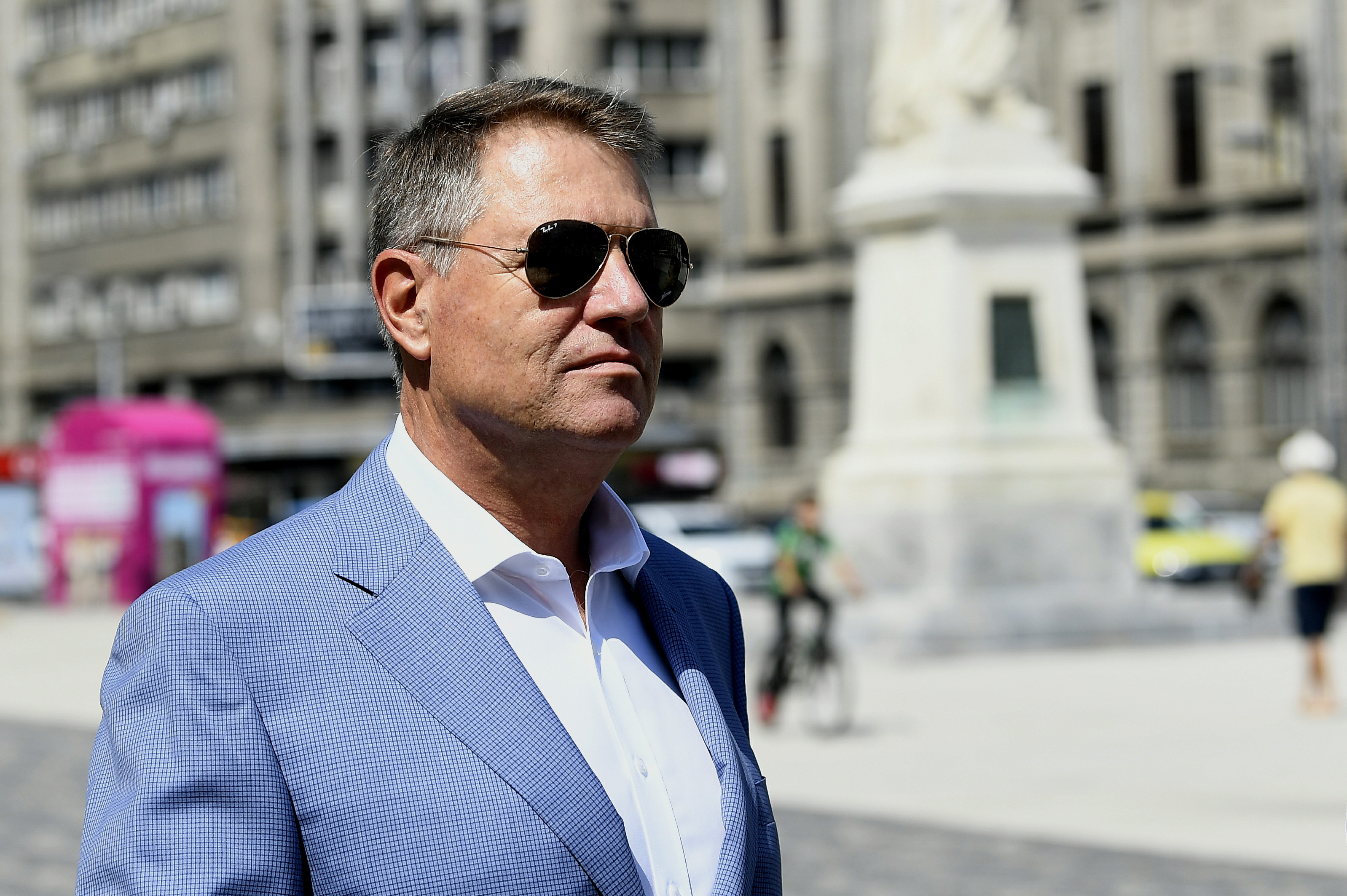 Klaus Iohannis a promulgat legile justiției. Președintele USR: ”Calcă în picioare Justiţia. Mafia are nevoie de liniște”