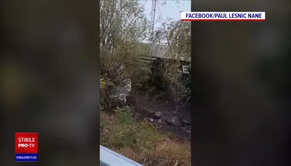 O navă încărcată cu cinci mii de tone de minereu de fier, care venea din Turcia, a rămas blocată pe canalul Sulina