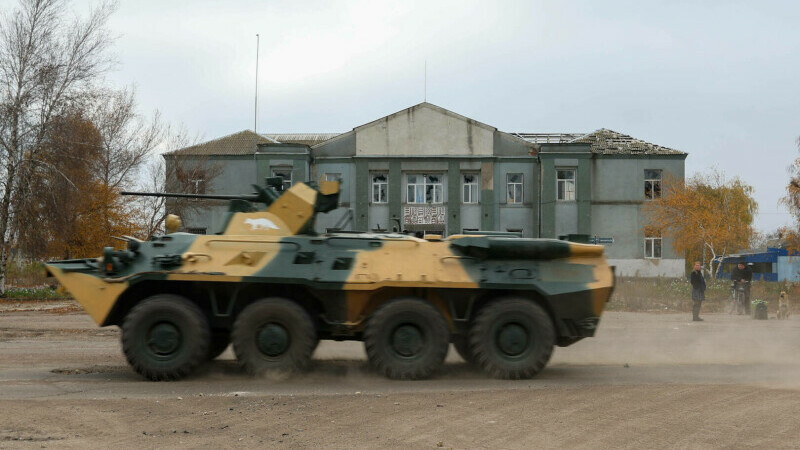 Cameră de tortură descoperită în Herson. Zeci de bărbaţi ar fi fost reţinuţi, electrocuţi, bătuţi şi ucişi