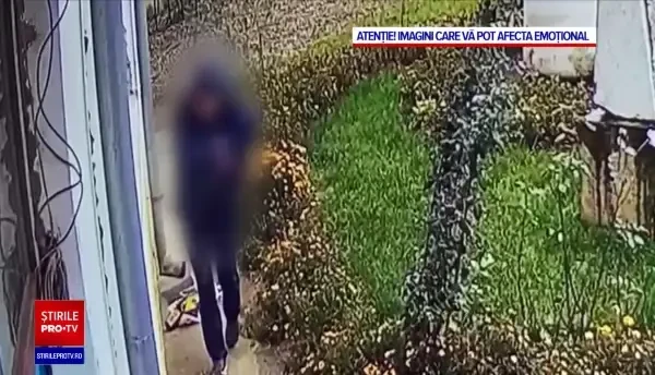 Scene șocante în Peștișani. Un bărbat s-a autoincendiat în fața primăriei, după ce nu i-au fost retrocedate câteva terenuri