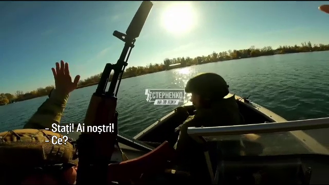 Momentul în care grupuri de soldați ruși, care se retrăgeau din Herson, au ajuns sub focul propriilor camarazi | Video