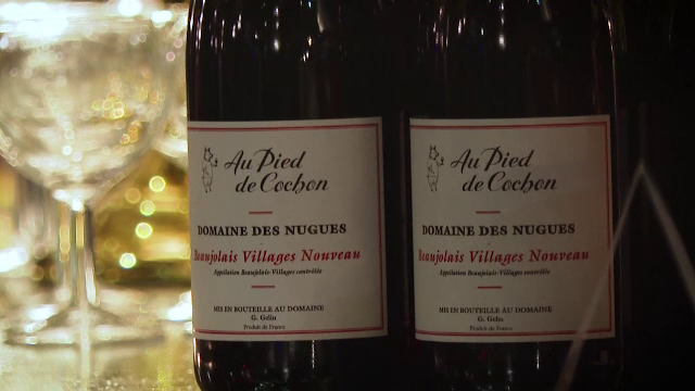 Sărbătoare în Franța, unde primele sticle de vin Beaujolais din producția de anul acesta au ajuns pe piață