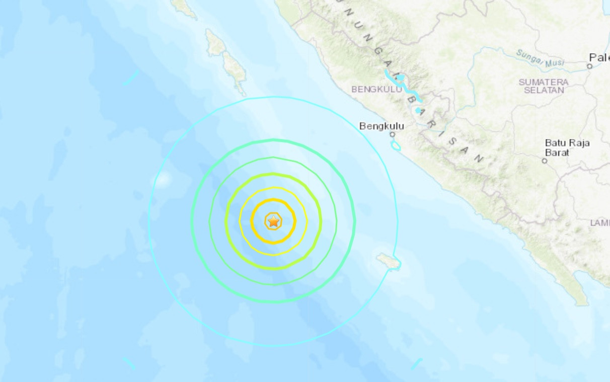 Un cutremur cu magnitudinea 6,7 a zguduit vestul Indoneziei. Nu a fost emisă alerta de tsunami