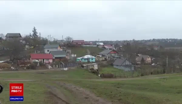 Caz înfiorător într-un sat din Iași. O fată de 15 ani a fost violată, în repetate rânduri, de tatăl ei