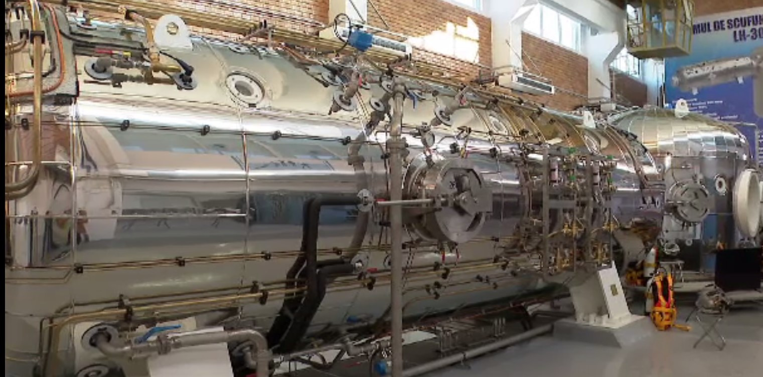 Unul dintre cele mai moderne simulatoare hiperbare din Europa, inaugurat la Constanța. Cum se pregătesc scafandrii