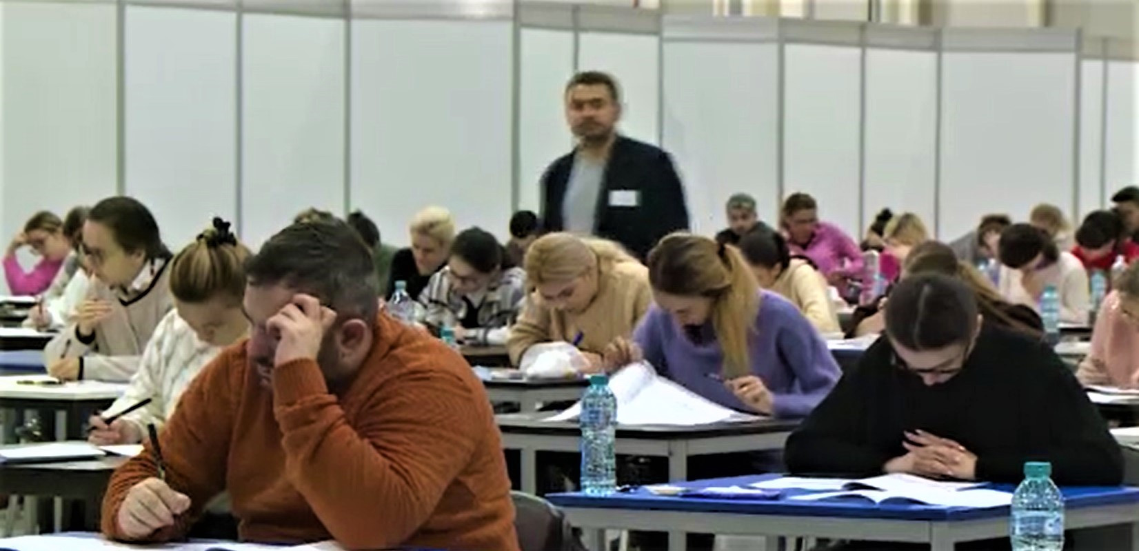 Ministerul Sănătăţii s-a răzgândit în doar o lună. Pragul de admitere la Rezidenţiat se schimbă din nou