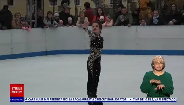 S-a dat startul distracției pe gheață, la Târgu Mureș. Amatorii sporturilor de iarnă se bucură mai devreme de patinuar