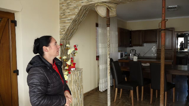 Mai multe case din Satu Mare sunt aproape de prăbușire din cauza lucrărilor de canalizare. Oamenii și-au părăsit căminele