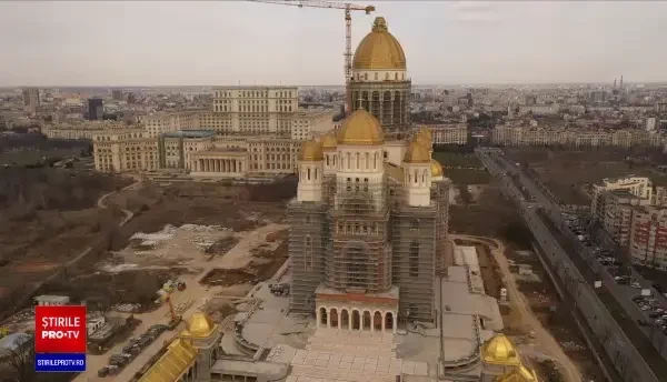 Până acum, Catedrala Mântuirii Neamului a costat 200 de milioane euro. 300 de sfinți din piatră vor fi suflați în aur