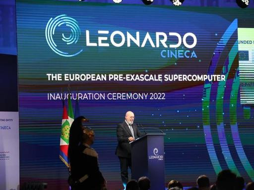 Supercomputerul UE care a costat 120 de milioane de euro a fost inaugurat