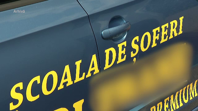 Un bărbat din Brașov le-a cerut bani cunoscuților, susținând că îi poate ajuta să treacă examenul auto. Ce făcea de fapt