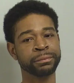 Un bărbat a tras focuri de armă înspre sora și tatăl său după ce s-a enervat din cauza unui joc de Monopoly. Ce a urmat