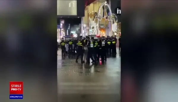 Prețul pe care îl plătesc chinezii care au protestat împotriva regimului Xi Jinping: amprentați, fotografiați și scanați