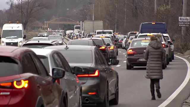 Românii au ales muntele pentru a petrece Ziua Națională a României. Cu ce preparate îi așteaptă restaurantele