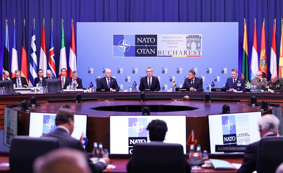 NATO, sprijin militar, economic și umanitar pentru a nu-i permite lui Putin să înghețe și să înfometeze poporul Ucrainei