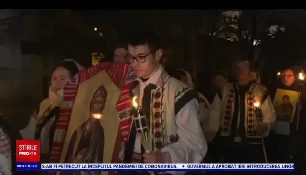 La Galați au fost scoase pentru închinare moaștele Sf Andrei. Ce reprezintă Pelerinajul Luminii