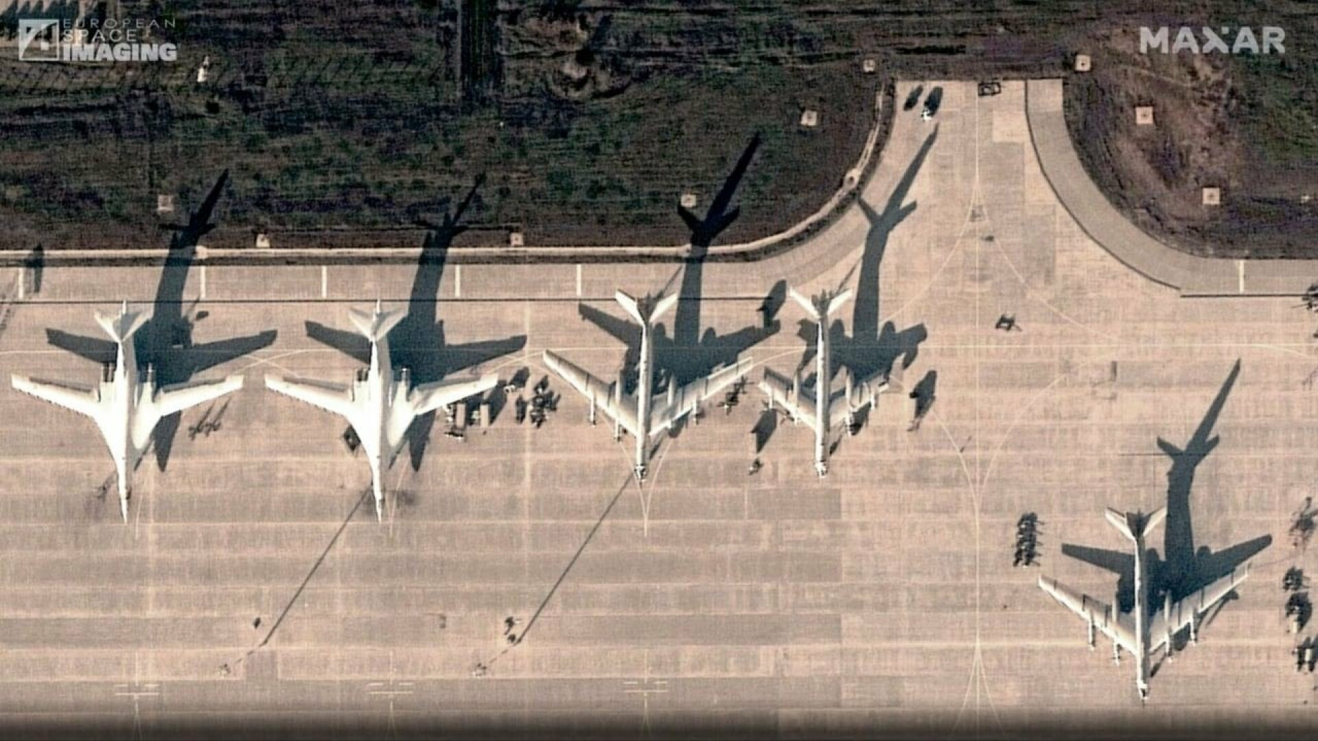 Experți: Următorul raid aerian masiv în Ucraina este aparent iminent. Rușii își pregătesc bombardierele