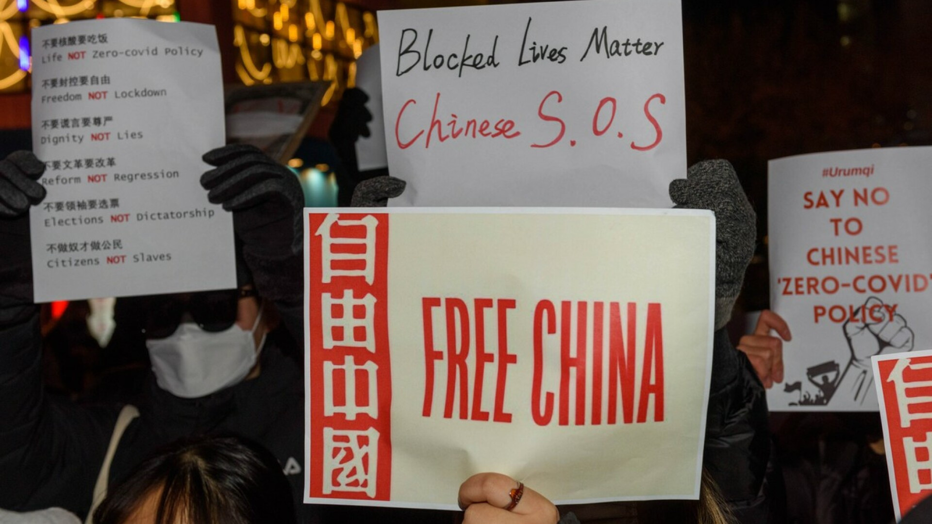 Cum reușesc protestatarii chinezi să păcălească aparatul de cenzură al autorităților, cel mai sofisticat din lume